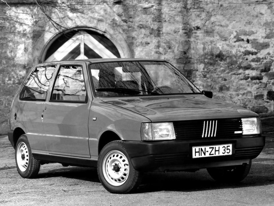  Fiat Uno 3-Door 1983 года  (фото 11 из 12)